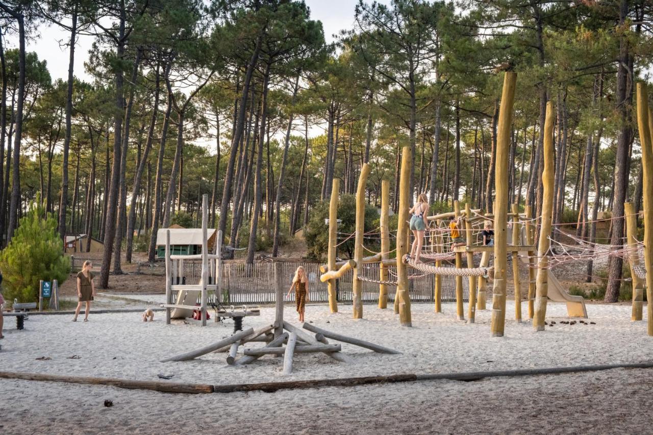 Huttopia De Campsite 3*