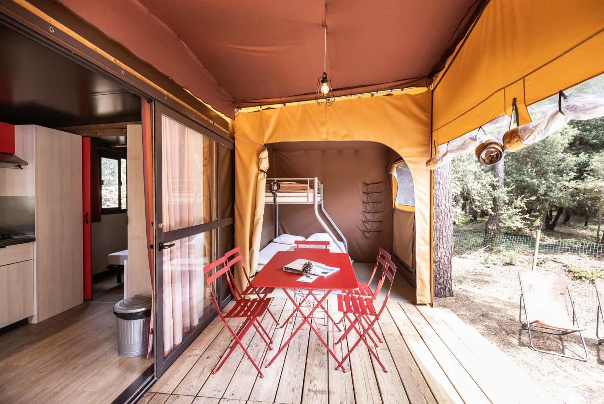 Campsite Huttopia De Carcans